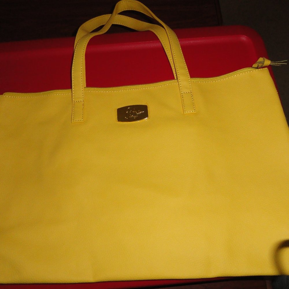 NWT Joy Mangano Pebbled Leather Tote with RFID Clutch